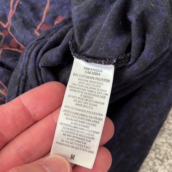 Public Library Graphic Tee - Look on The Brightside - size Medium - Picture 8 of 8